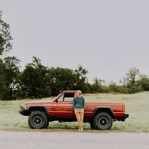 Meet your Posher, Ethan